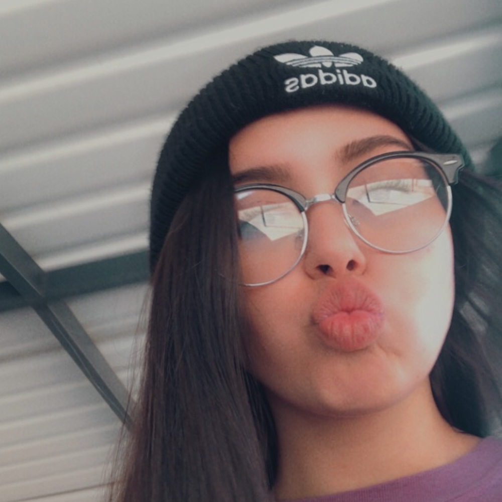 Meet your Posher, Taylor